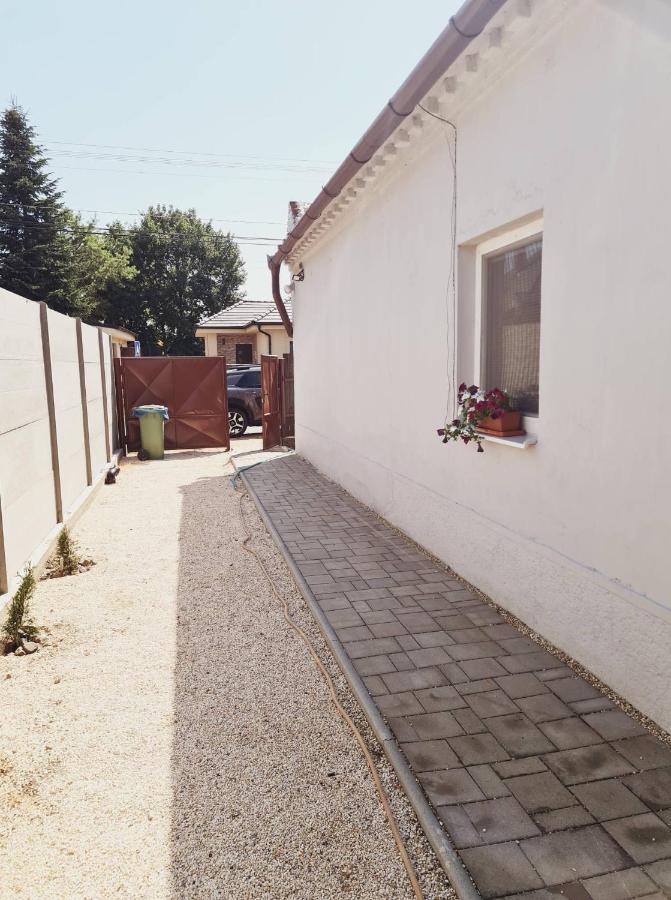 Cosy Vacation House In The Village Veľký Meder 외부 사진